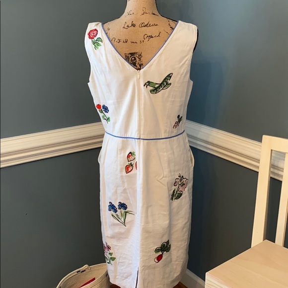 Boden linen v-neck shift, size 10L - Picture 3 of 5